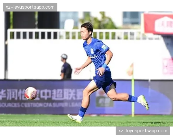 金顺凯角球破门庆生，申花后卫定位球进攻参与度提升